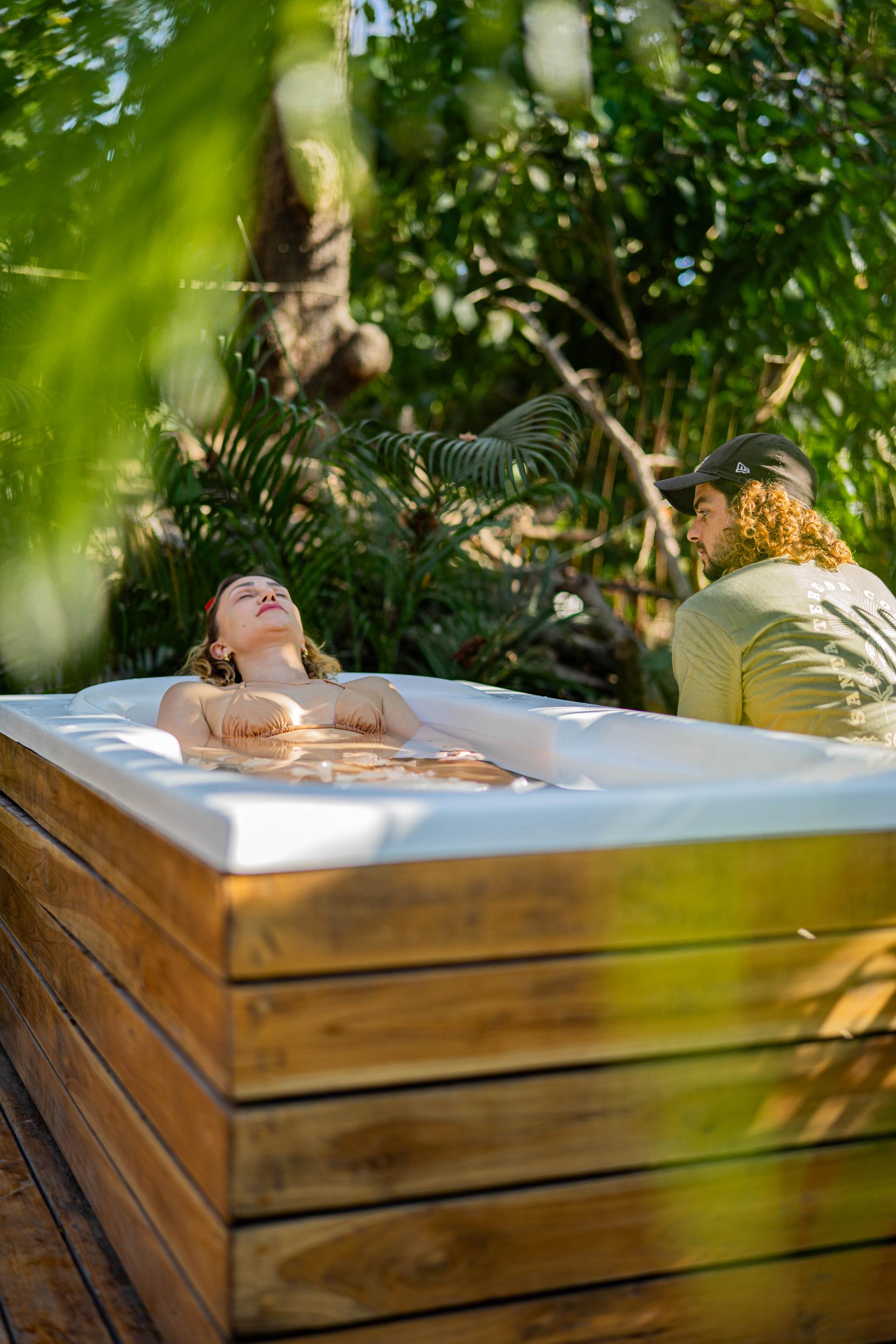 Ice bath session at Zeneidas